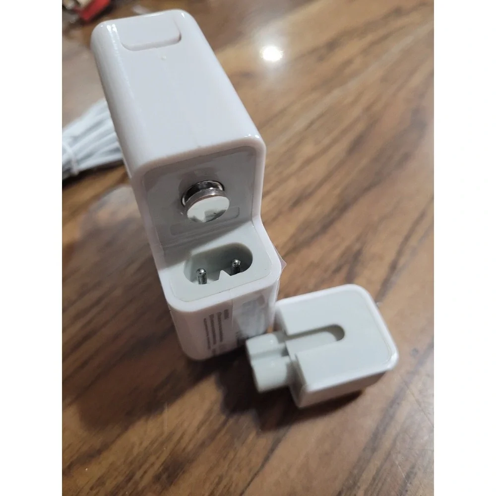 Replacement AC Adapter 60W MODEL A1184 Compatible with Apple MacBook